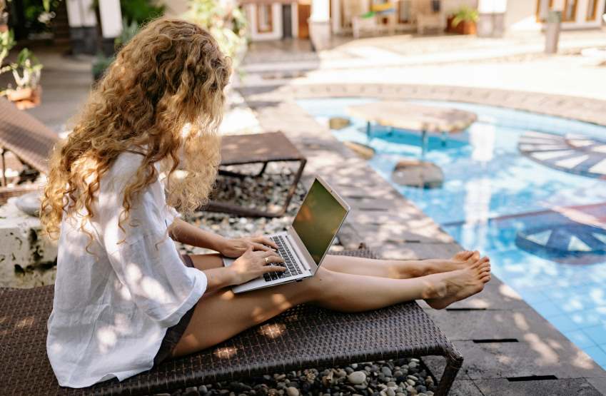 5 Reasons You Need a VPN on Vacation (That You Didn’t Know)
